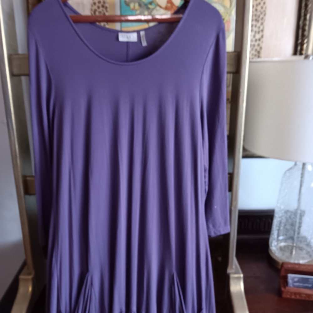 Logo purple high low tee strechy dress